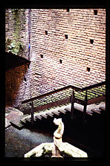 tanSF.A10-06_33()