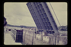 tanSF.B03-24_09()