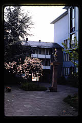 tanSF.B09-04_36()