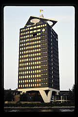 tanSF.C09-02_23()