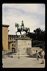 tanSF.C09-15_07()