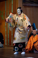 no01-00016_0092013・2013大和屋本店「葵上」（シテ）宇高通成（ツレ）大川真美（ワキ）坂苗融（間）古川道郎（笛）左鴻 泰弘（小鼓）林吉兵衛（大鼓）石井保彦（太鼓）前川光範（後見）豊嶋幸洋　他