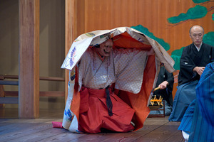 no01-00016_0252013・2013大和屋本店「葵上」（シテ）宇高通成（ツレ）大川真美（ワキ）坂苗融（間）古川道郎（笛）左鴻 泰弘（小鼓）林吉兵衛（大鼓）石井保彦（太鼓）前川光範（後見）豊嶋幸洋　他
