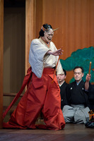 no01-00016_0452013・2013大和屋本店「葵上」（シテ）宇高通成（ツレ）大川真美（ワキ）坂苗融（間）古川道郎（笛）左鴻 泰弘（小鼓）林吉兵衛（大鼓）石井保彦（太鼓）前川光範（後見）豊嶋幸洋　他