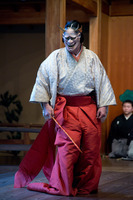 no01-00016_0482013・2013大和屋本店「葵上」（シテ）宇高通成（ツレ）大川真美（ワキ）坂苗融（間）古川道郎（笛）左鴻 泰弘（小鼓）林吉兵衛（大鼓）石井保彦（太鼓）前川光範（後見）豊嶋幸洋　他