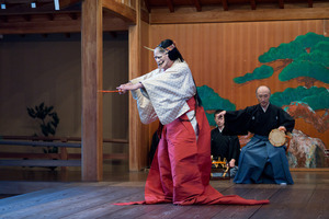 no01-00016_0542013・2013大和屋本店「葵上」（シテ）宇高通成（ツレ）大川真美（ワキ）坂苗融（間）古川道郎（笛）左鴻 泰弘（小鼓）林吉兵衛（大鼓）石井保彦（太鼓）前川光範（後見）豊嶋幸洋　他