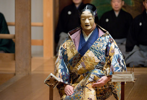 no01-00019_0392016・2016金剛能楽堂「黒塚」（シテ）宇高竜成