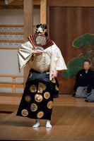 no01-00019_1452016・2016金剛能楽堂「黒塚」（シテ）宇高竜成