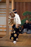 no01-00019_1472016・2016金剛能楽堂「黒塚」（シテ）宇高竜成