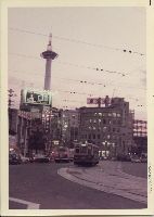 nkmr_092(京都府京都市下京区桜木町_烏丸通七条上ル_東本願寺前)