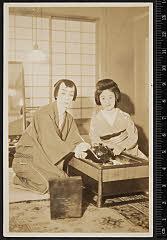 sol-B-04-01-17・「向疵の与三の扮装で楽屋にて撮影」〈〉勝太郎、〈15〉市村　羽左衛門