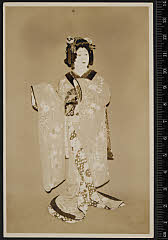sol-I-01-02-34昭和１３・1938歌舞伎座「新版歌祭文」油屋娘お染 〈6〉尾上　菊五郎