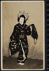 sol-I-01-08-33大正１３・1924市村座「［唐相撲花江戸方］戻駕色相肩」禿たより〈6〉尾上　菊五郎