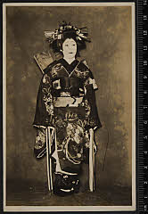 sol-I-01-08-40昭和０６・1931東京劇場「［春昔由縁英］羽根の禿」禿梅野〈6〉尾上　菊五郎