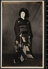 sol-I-01-12-17大正１５・1926邦楽座「妹背山婦女庭訓」杉酒屋娘お三輪〈6〉尾上　菊五郎
