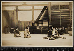sol-I-04-01-16昭和１０・1935歌舞伎座「［西洋噺日本写絵］西洋咄日本写絵」春見丈助〈7〉松本　幸四郎、丈助娘おいさ〈6〉中村 福助、助右衞門娘おまき〈3〉尾上 菊之助、家根屋 淸次〈6〉尾上　菊五郎