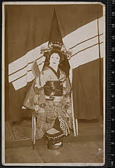 sol-I-04-08-43昭和０９・1934歌舞伎座「［春昔由縁英］羽根の禿」禿梅野〈6〉尾上　菊五郎