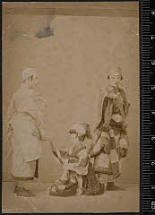 sol-J-17-01-20明治３５・1902歌舞伎座「［唐相撲花江戸方　戻駕色相肩］戻り駕」浪花の治郎作〈1〉中村　吉右衛門、禿みどり〈〉市川　英太郎、吾妻の与四郎〈2〉尾上　丑之助