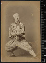 sol-J-17-02-08明治４３・1910市村座「闇梅百物語」読売菊八〈6〉尾上　菊五郎